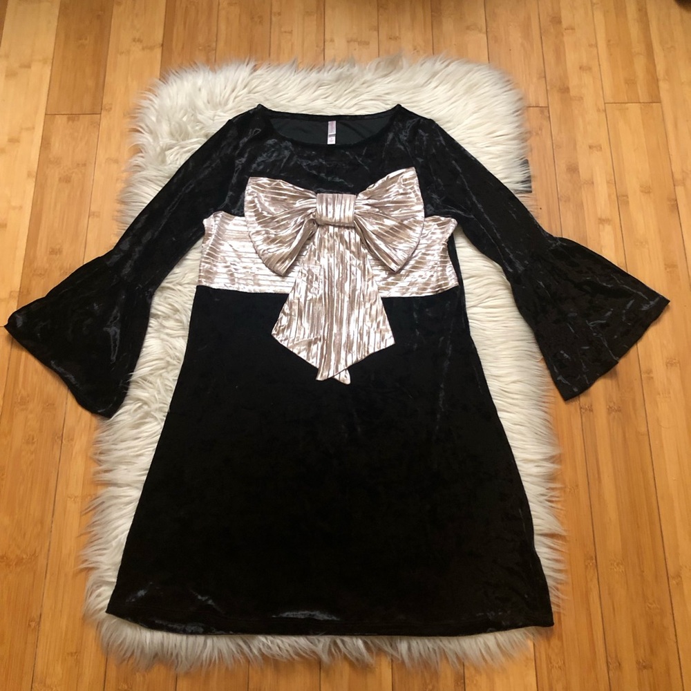 Christmas Velvet Bell Sleeves Giant Bow Black Silver Mini Dress size S NWOT